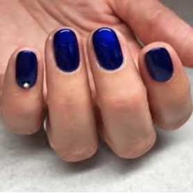 Shellac nail polish - SASSY SAPPHIRE