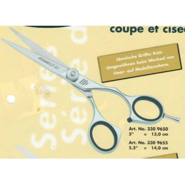 The thinning scissors with the qualities of a professional tool: Hollow grinding, 36 teeth with microserration for a soft cut. H